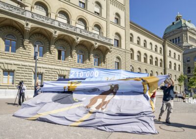 BERNA - 08.09.2020 - Consegna firme per la doppia iniziativa © Béatrice Devènes