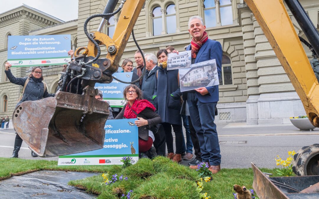 Lancio della doppia iniziativa in immagini
